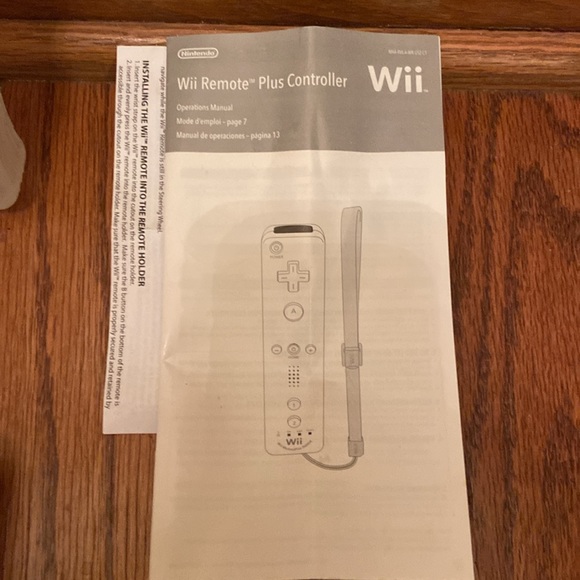 Wii Remote Controllers Set - Blue and White - Picture 5 of 5